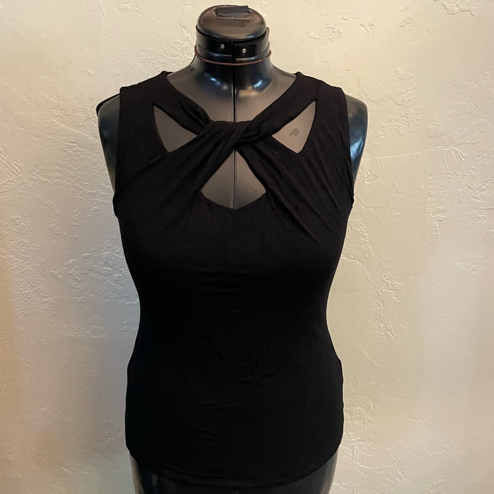 5/15🔥🔥🔥INC International Concepts Black Twist-Front Tank Top